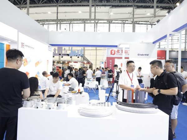 "啟新篇，建未來” —— 17c无码管業廣州建博會精彩回顧