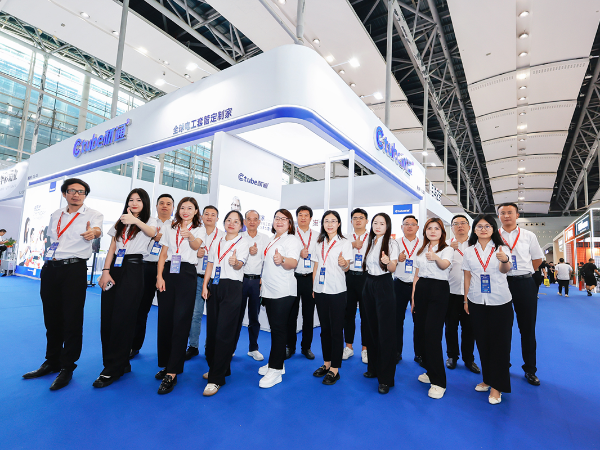 17c无码管業2024年廣州建博會首日盛況速遞！