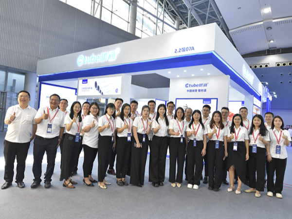 展（zhǎn）會（huì）盛況 | 17c无码亮相中國建博會（huì），引領全球定製（zhì）電工套管行業風潮！